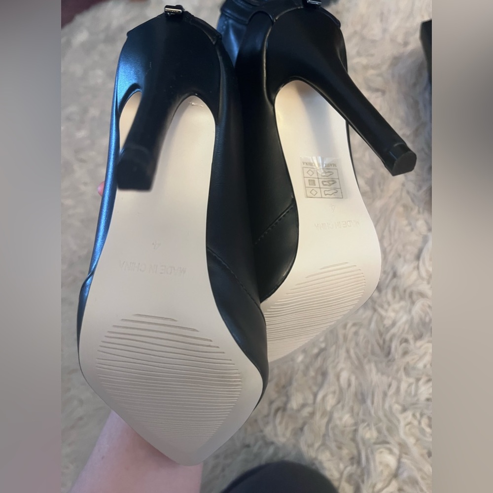 Plt Sock Heel Pointed Bootie 5.5-6 - image 8